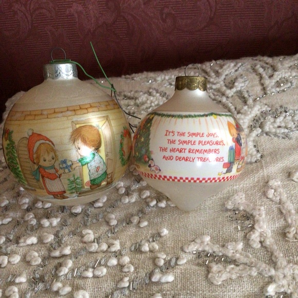 Vintage 2 Hallmark Precious Moments Collectible Ornaments Dated - Picture 2 of 6
